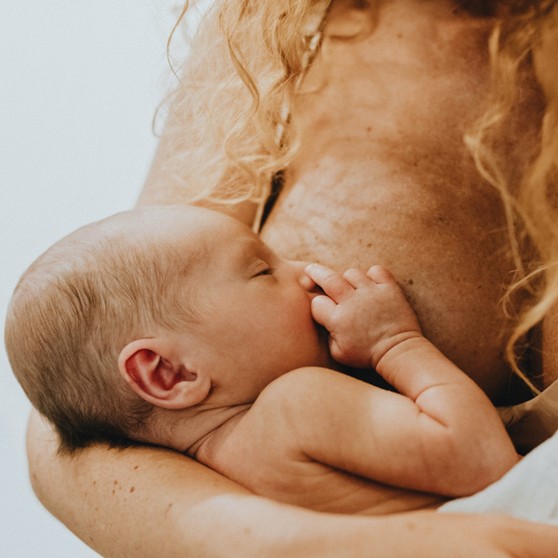 Allattamento: come prevenire e curare la mastite