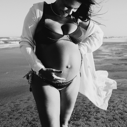 Prendere il sole in gravidanza: come proteggersi - Mustela Italia - 1