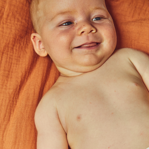 Fimosi del neonato: cosa fare (e NON fare!) - Mustela Italia - 1