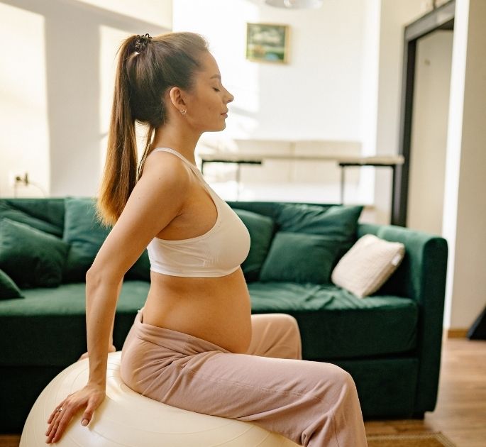 Come evitare il mal di schiena in gravidanza