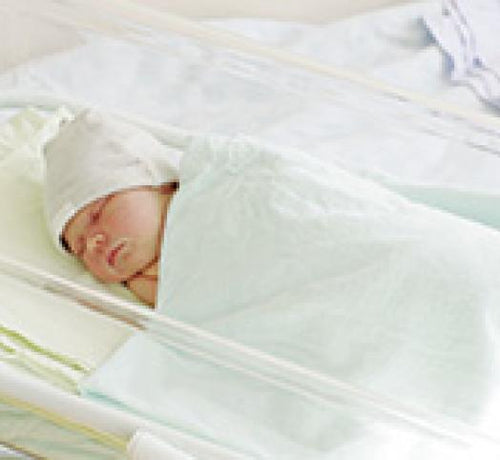 Come medicare il moncone ombelicale dei neonati - Mustela Italia - 1