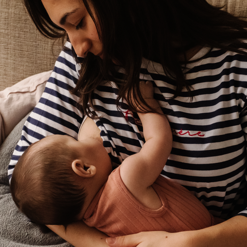 Allattamento al seno dopo il cesareo: è possibile? - Mustela Italia - 1