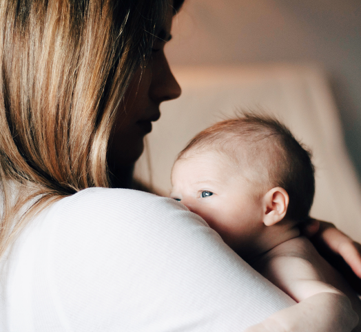 Crosta lattea neonato in testa: cos'è e come trattarla