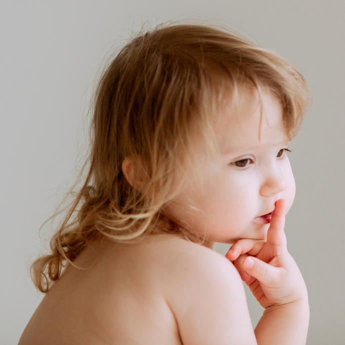 Pelle screpolata nel neonato: quali sono le cause e come trattarla al meglio