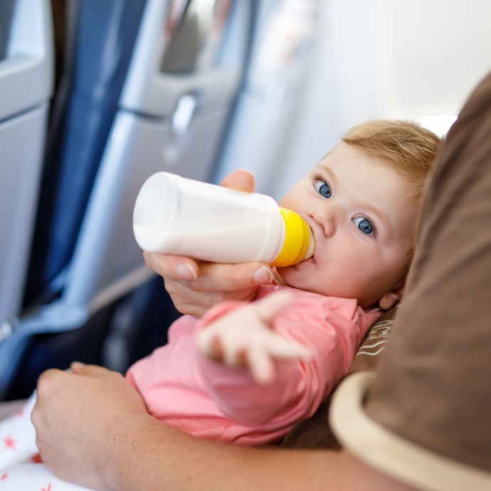 Bambini in aereo: guida pratica alla prima volta