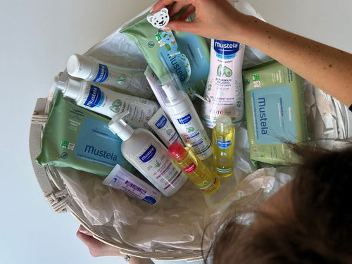 Cesto «Gli essenziali con portaciuccio» Avorio  - Premio MyMustela - Mustela Italia - 1