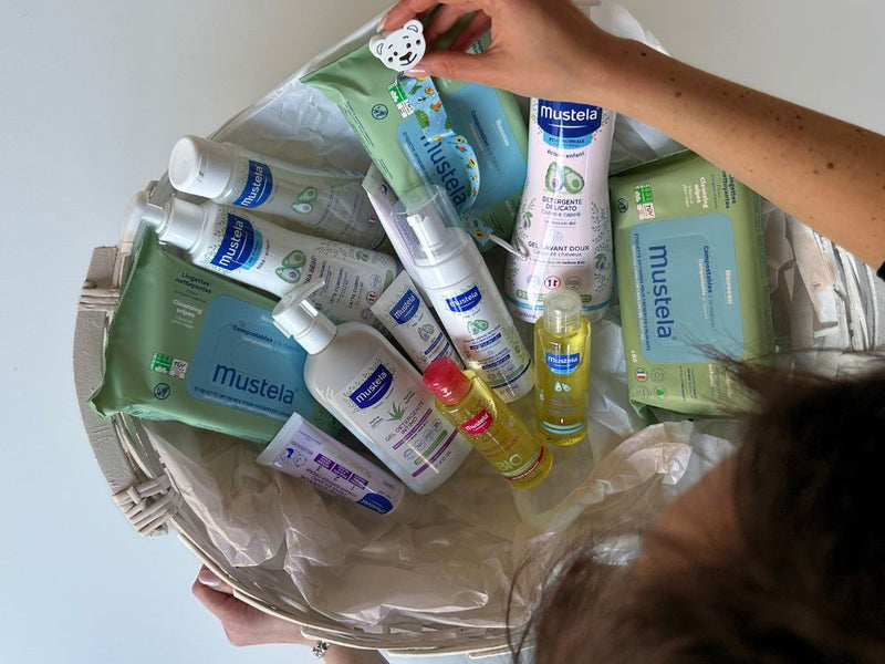 Cesto «Gli essenziali con portaciuccio» Avorio  - Premio MyMustela