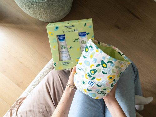 Cofanetto Essential kit con Cestino porta oggetti in regalo - Mustela Italia - 1
